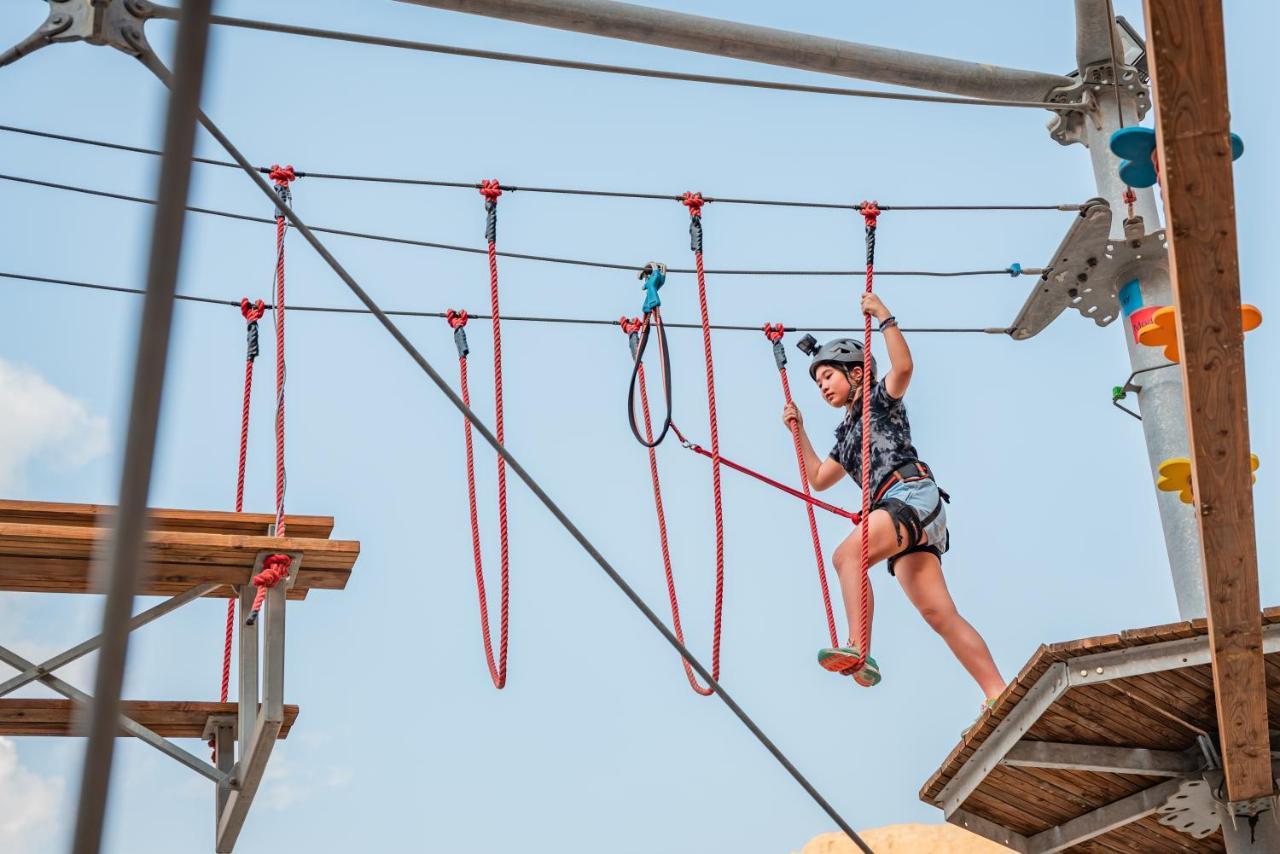 Bear Grylls Explorers Camp Ras al-Khaimah Exterior photo